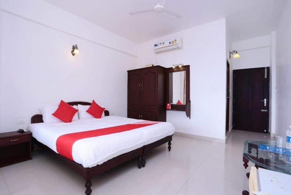 Swapnatheeram Beach Resort Ковалам Экстерьер фото